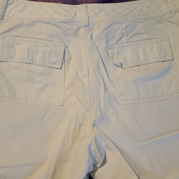 Capri pants - Picture 3 of 6